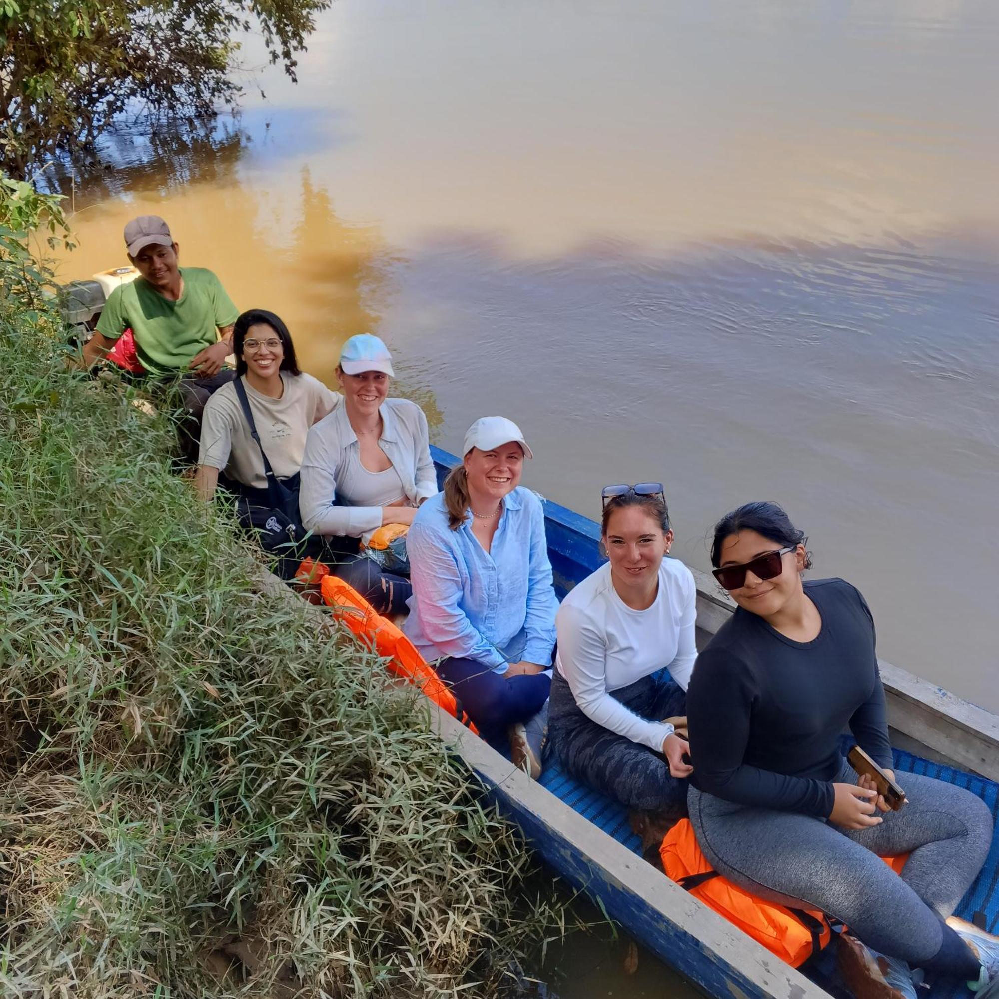 Апартаменты Familyhouse & Trekking Banlung Экстерьер фото